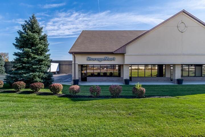 StorageMart storage in Noblesville on Cumberland Rd